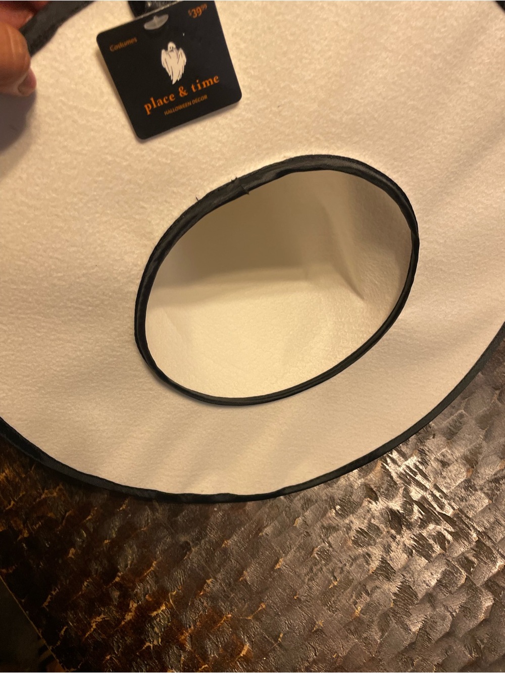 Place & time witch hat - Picture 3 of 4